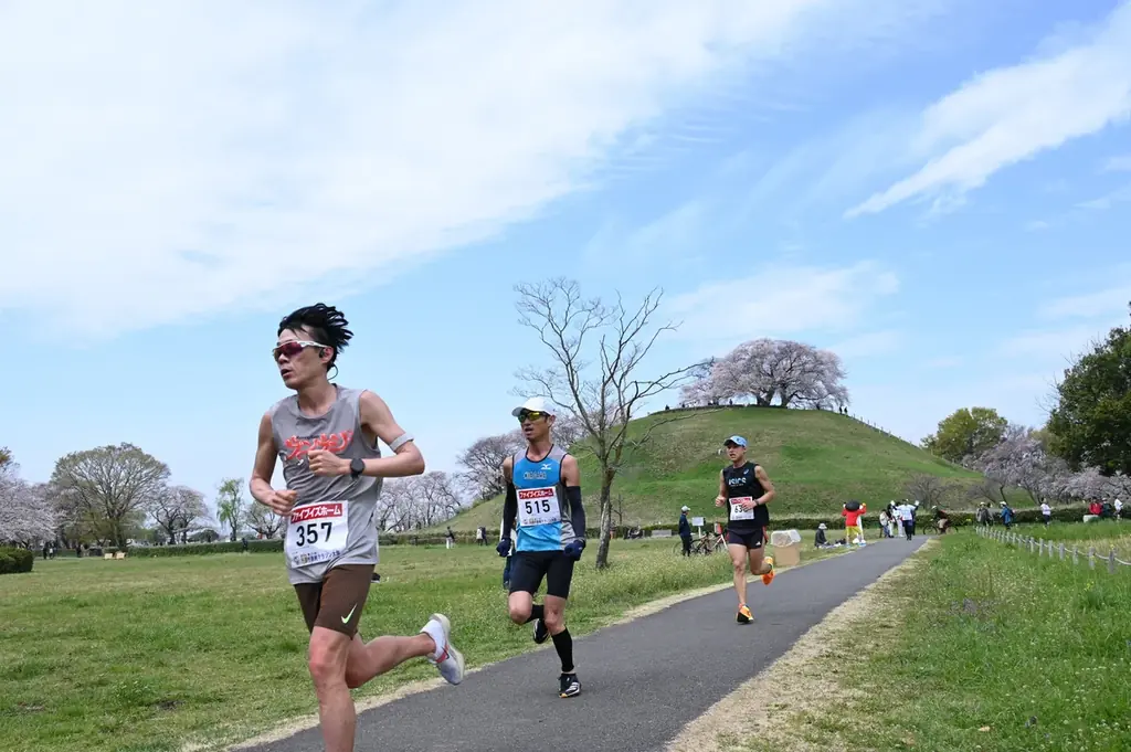 【埼玉県行田市】古代ロマンと歴史が息づくまちを駆け抜ける！陸王杯鉄剣マラソン大会の参加者募集中です！申込者から抽選で第40回記念オリジナル巾着リュックを贈呈します！(限定40名様) 画像 2