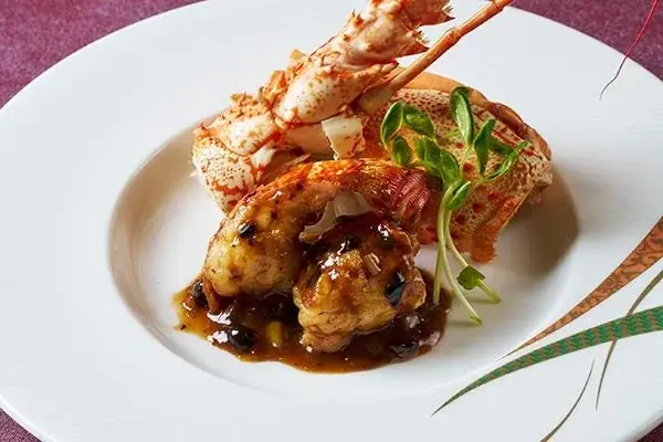 沖縄本島・うるま市【極上 海老蟹 飲茶三昧】1～3月限定。夜景が美しいガーデンレストランで海老と蟹のスペシャル料理に舌鼓。 画像 2