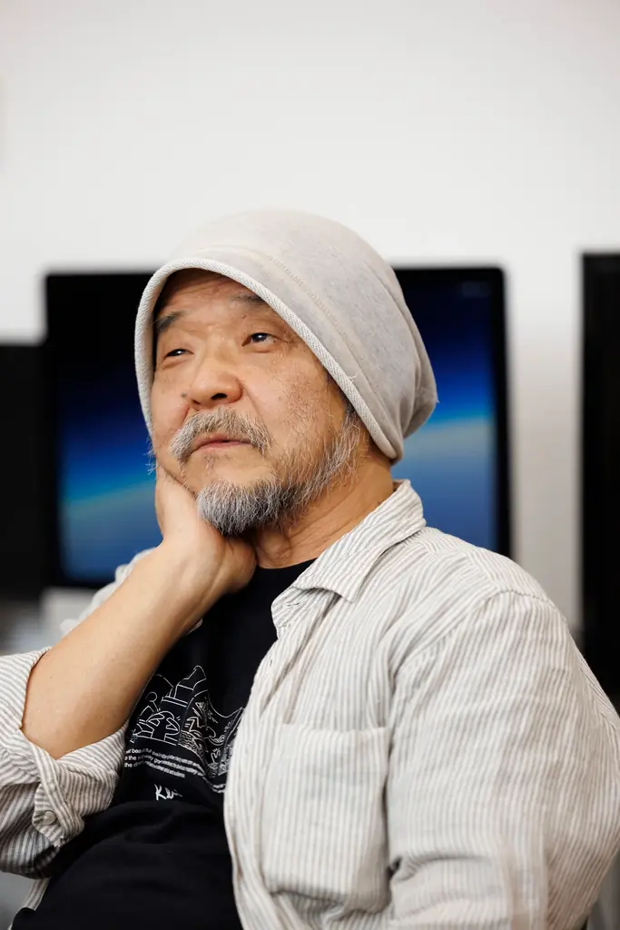 押井守、神山健治、荒牧伸志がいま振り返る「攻殻機動隊」。シリーズ歴代監督によるインタビューを掲載した「芸術新潮」2026年2月号は1月23日発売！ 画像 2