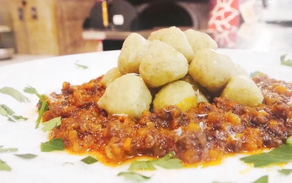 「劇場型パスタ専門店イベント」ワインファーストペアリングの手打ちパスタコース、和菓子と手打ちパスタ、金継ぎと手打ちパスタ 画像 6