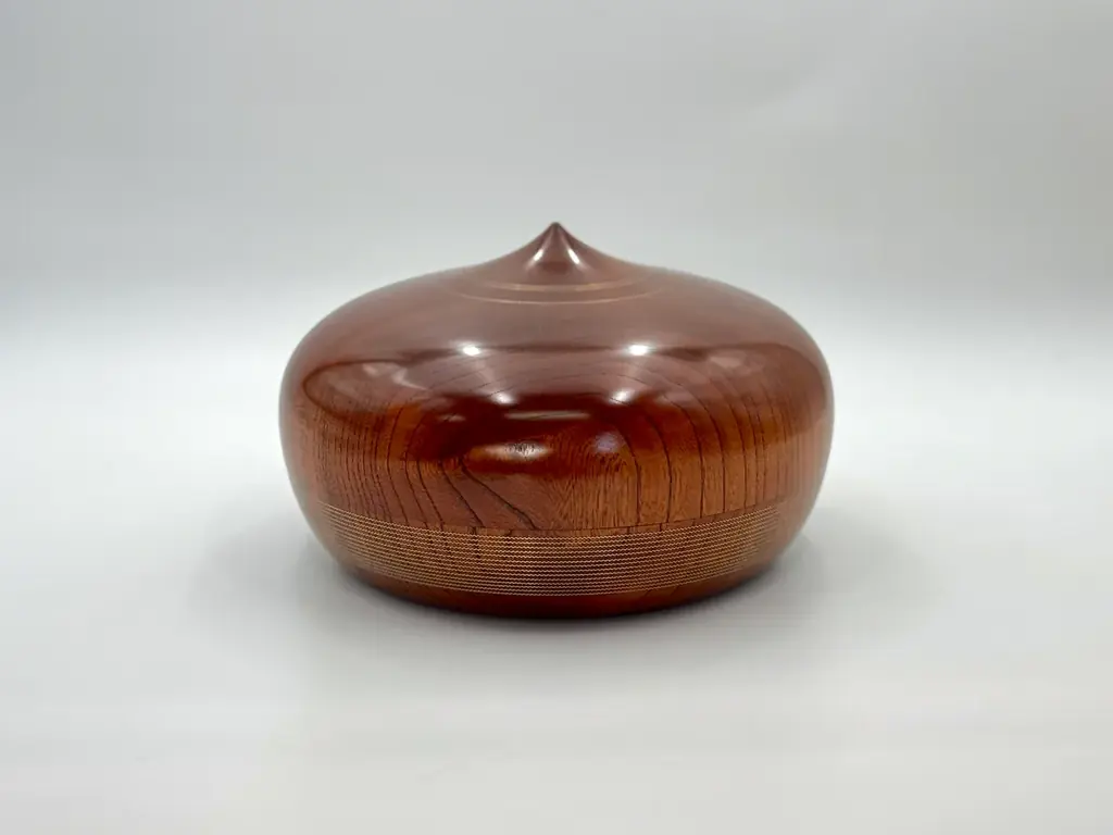 【阪神梅田本店】父から息子、そして孫にと受け継がれてきた“技の継承。重要無形文化財「木工芸」保持者である川北良造と、その長男の川北浩彦、孫の川北浩嗣による「木工挽物三代展」を開催いたします。 画像 3