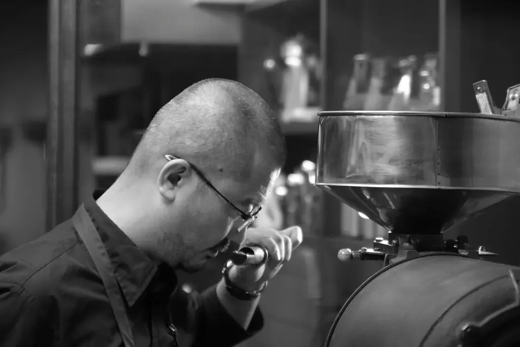 甘酸っぱく飲みやすい期間限定コーヒー「バレンタインブレンド」を発売。伝統のモカ・ジャバを、いまの味覚で。 画像 4