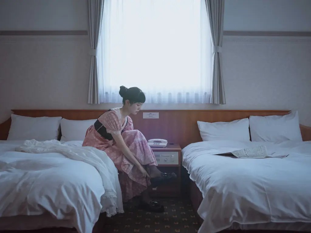 HARUTA WEB限定スペシャルアイテム『Fleur Tassel Loafers』 画像 4