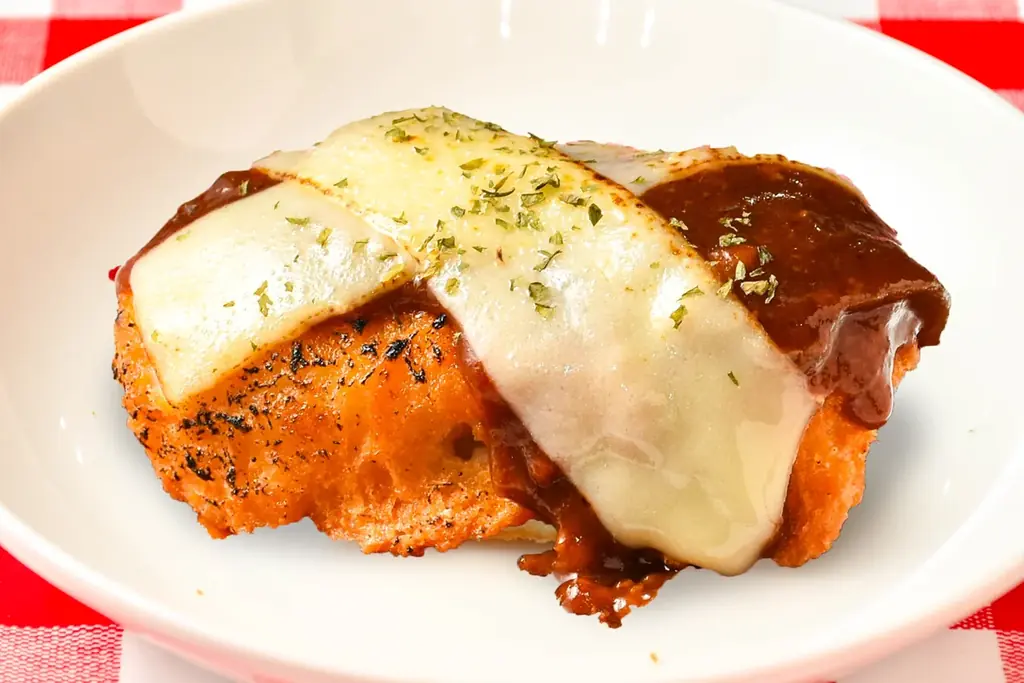 みんなが大好きなアレにたっぷりチーズをオン！期間限定トッピング「ぶっかけデミチーズのグラコロ」を1月16日（金）に発売 画像 3