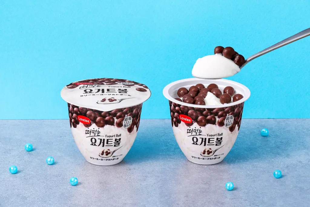 SNSで話題！チョコレートを割って食べる「ハートティラミス」が数量限定発売　大ヒット商品「クリーミーヨーグルトボール」も待望の再発売 画像 4