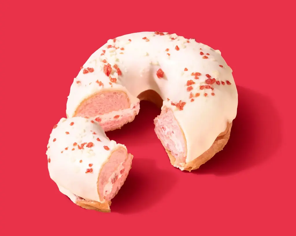 発売１週間で324万食突破！「ファミマの白をまとったいちご狩り®」1月13日（火）からは「いちご＆ホイップサンド」を発売！白星を目指す人々に吉田鋼太郎さん＆八木莉可子さんからエールも 画像 19