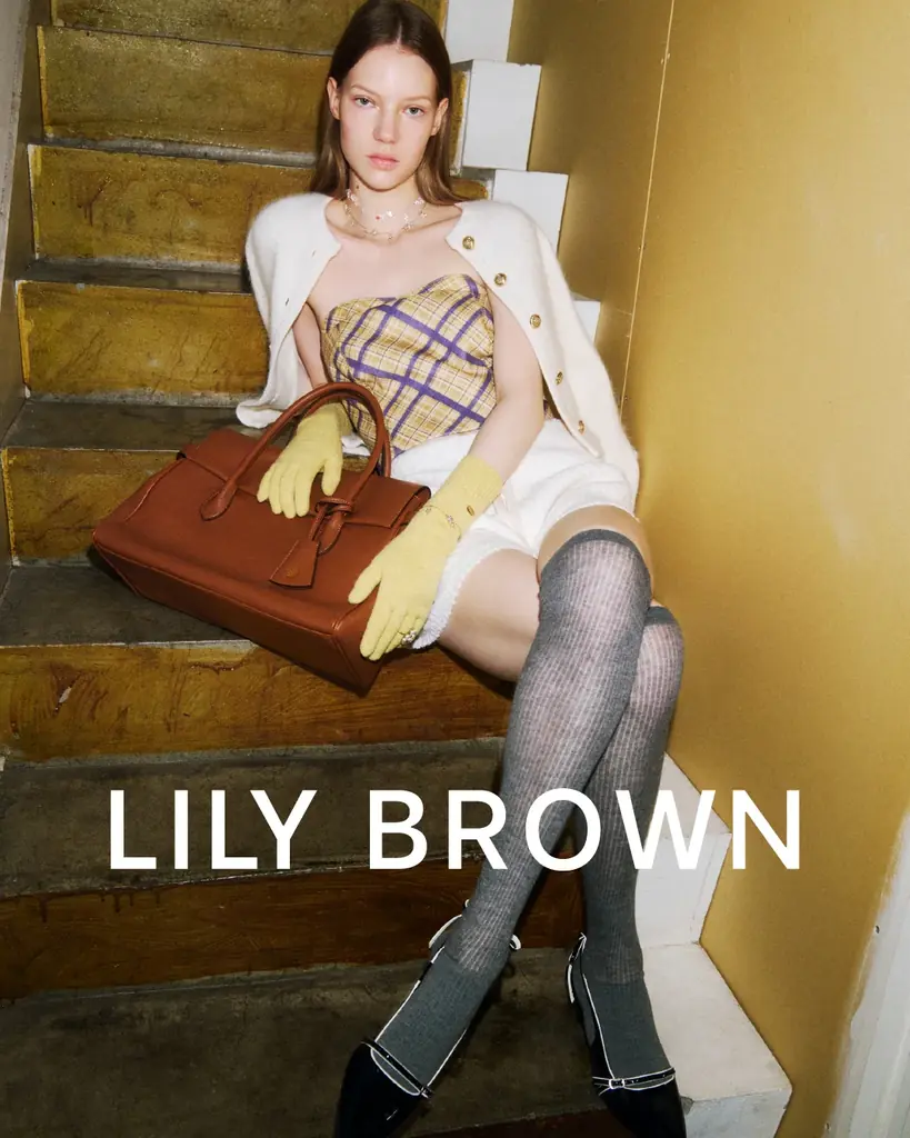 ＜LILY BROWN（リリー ブラウン）＞UGG®の人気モデル「Goldenstar Hi Clog（ゴールデンスター ハイ クロッグ）」を限定発売！ 画像 6