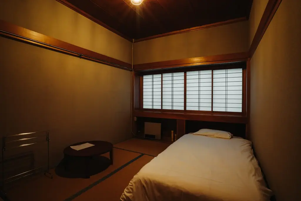 株式会社Yugeが蔵王温泉高湯通りの中心に位置する旧旅館三浦屋を改修し、飲食店、物販、簡易宿泊の機能を併せ持つ複合施設「三浦屋」を開業いたします 画像 7