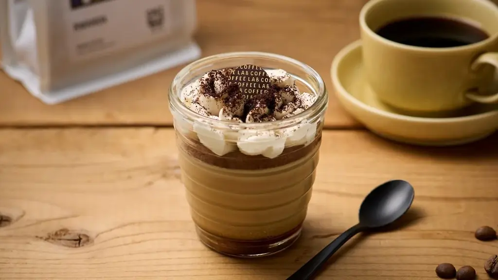 【２０２６年 モロゾフのバレンタイン】阪急うめだ本店限定 「コーヒーラボ（モロゾフ×オニバスコーヒー）」より期間限定のコーヒープリンパフェを新発売 画像 1