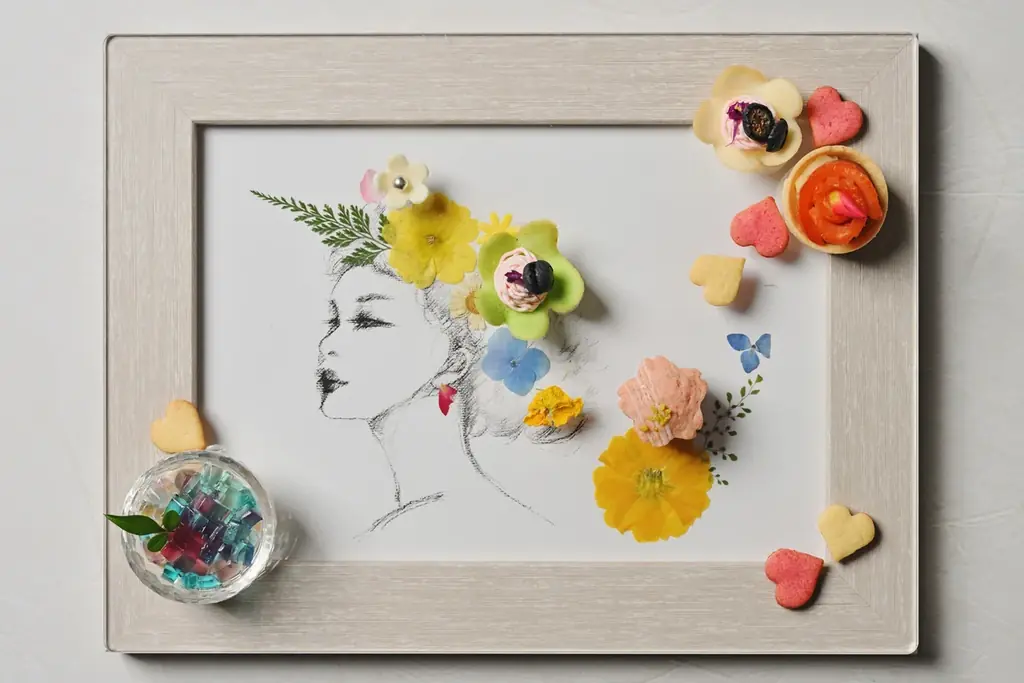 【ザ・プリンス 京都宝ヶ池】押し花とスイーツを重ねて自分だけのアートを仕上げる春のスペシャルスイーツ「花のレイヤーが紡ぐ “あまいろ” アート」を販売 画像 1