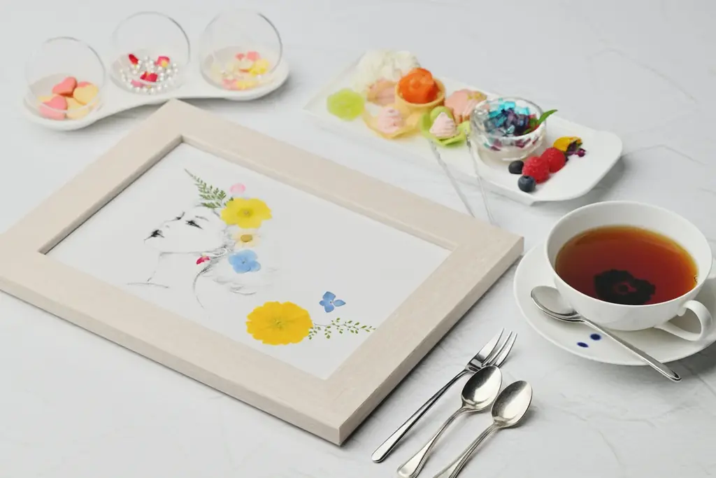 【ザ・プリンス 京都宝ヶ池】押し花とスイーツを重ねて自分だけのアートを仕上げる春のスペシャルスイーツ「花のレイヤーが紡ぐ “あまいろ” アート」を販売 画像 4