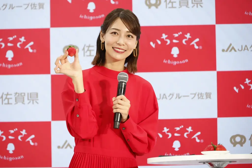 佐賀のブランドいちご「いちごさん」×表参道カフェ・レストラン12店舗コラボ「いちごさんどう2026」1月15日（木曜日）スタート 相武紗季さんをゲストに迎えた発表を開催。今年の抱負は「真っ赤な情熱」 画像 2