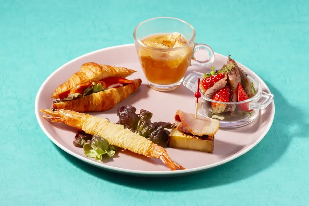 苺が主役の優雅な午後。ホテルテラス ザ ガーデン水戸で「ストロベリー・アフタヌーンティー」現在開催中 画像 3