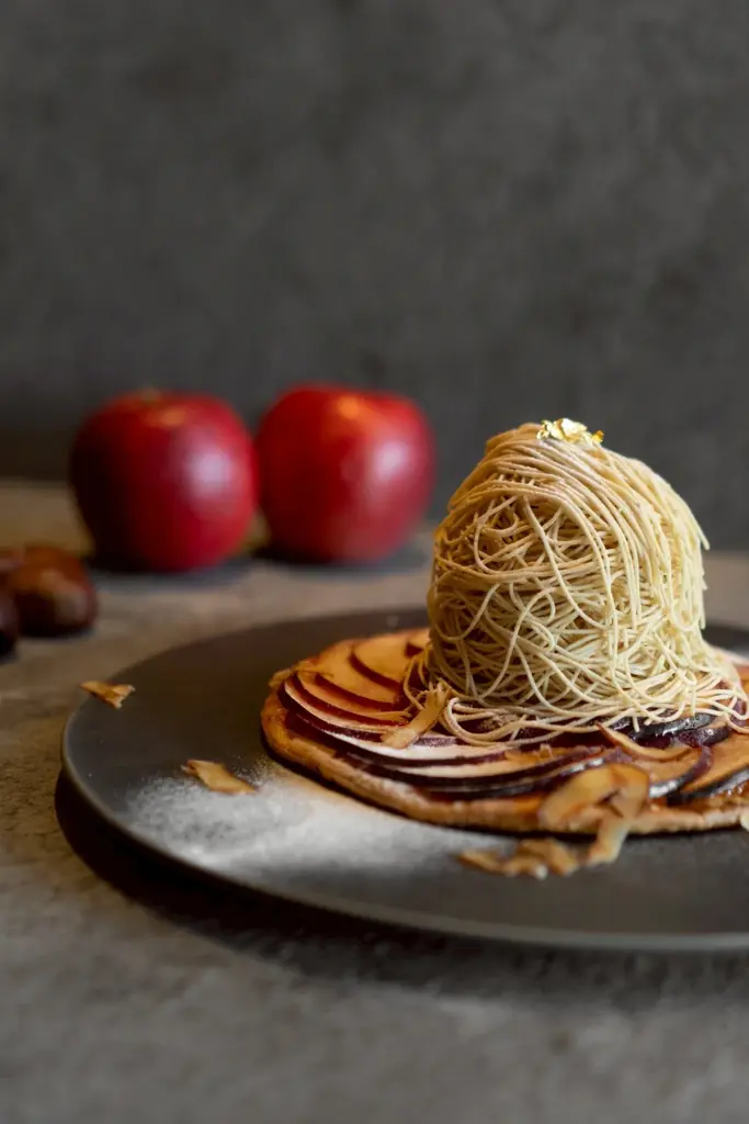 【和栗専門紗織】新商品『紅織』発売／アップルパイ×錦糸モンブランが織りなす新たな味わい。 画像 4