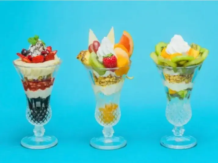 【フタバフルーツパーラー】苺の品種が日替わりで楽しめる！数量限定の希少な白苺を使用したパフェなど、旬の苺を存分に堪能できるスイーツ4種を、新宿店・川崎店にて期間限定で本日より販売開始！ 画像 12