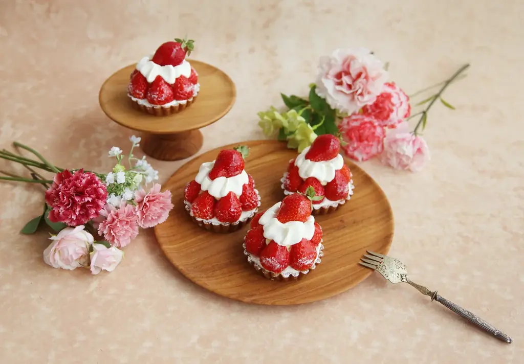 【横浜赤レンガ倉庫】いちごメニュー・グッズ情報！横浜赤レンガ倉庫1・2 号館内でも旬の“いちごスイーツ”や“いちごグッズ”を展開 画像 2