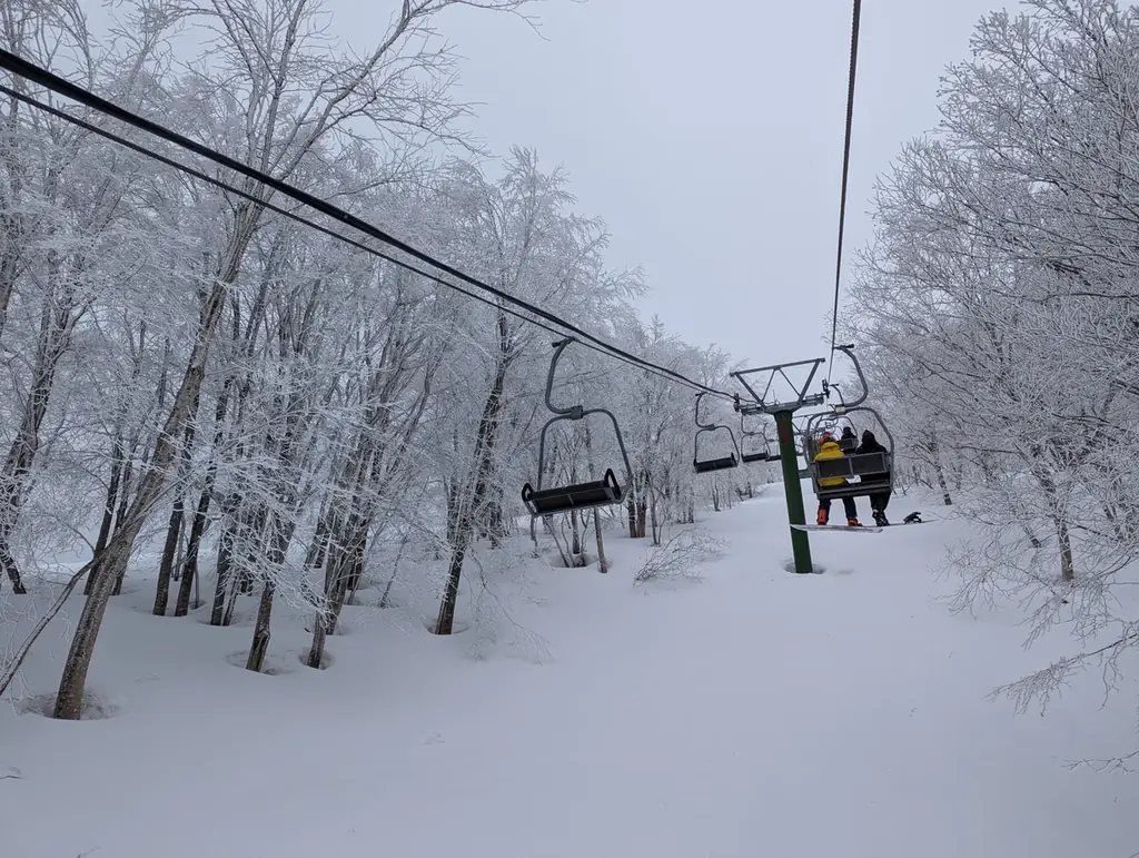 スキー＆スノボツアーの新しい出発地が登場。東京駅直結の「バスターミナル東京八重洲」から信州行きのバスツアー予約開始。 画像 6
