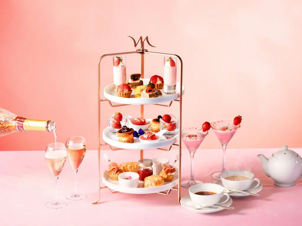 2/1スタート 横須賀苺×SAKURA 春のアフタヌーンティー