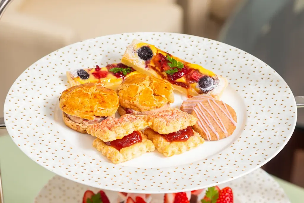 「ストロベリーフェア」で味わう、ホテルメイドの非日常。職人の技が織りなす珠玉のいちごスイーツとともに、春の訪れを楽しむ贅沢なひととき 画像 7