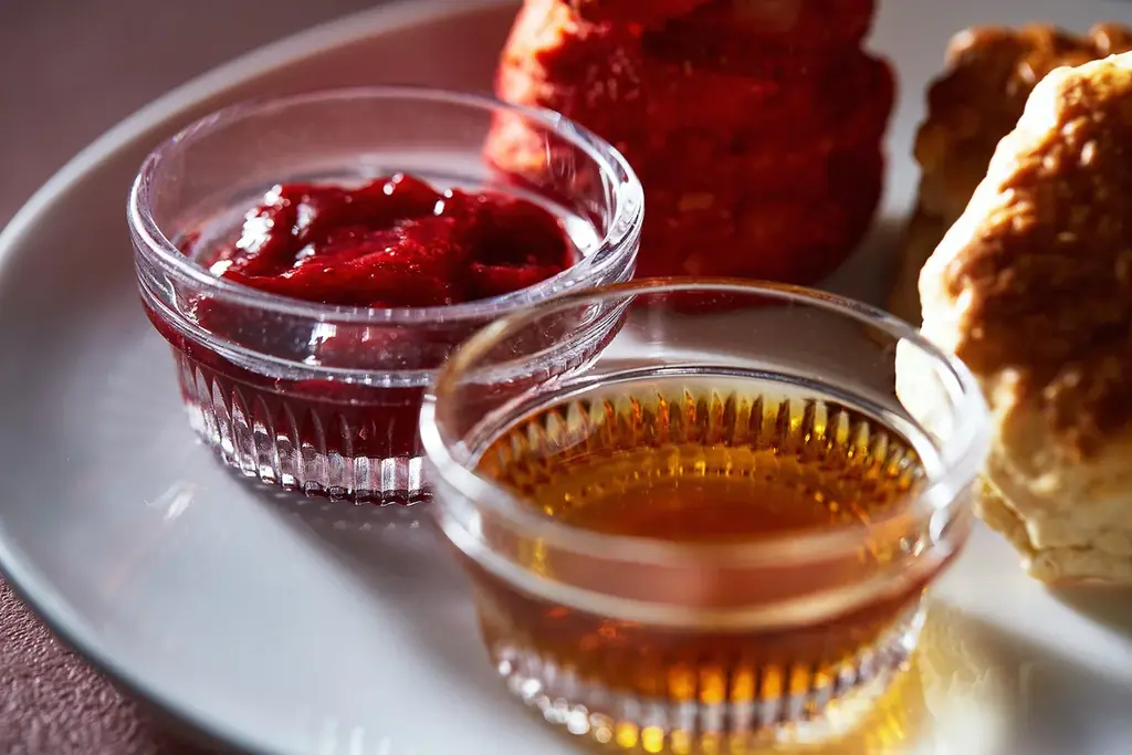 【水戸プラザホテル】大人気ストロベリーアフタヌーンティーセットの第二弾！県産苺の食べ比べが付いた贅沢なラインナップ 画像 8