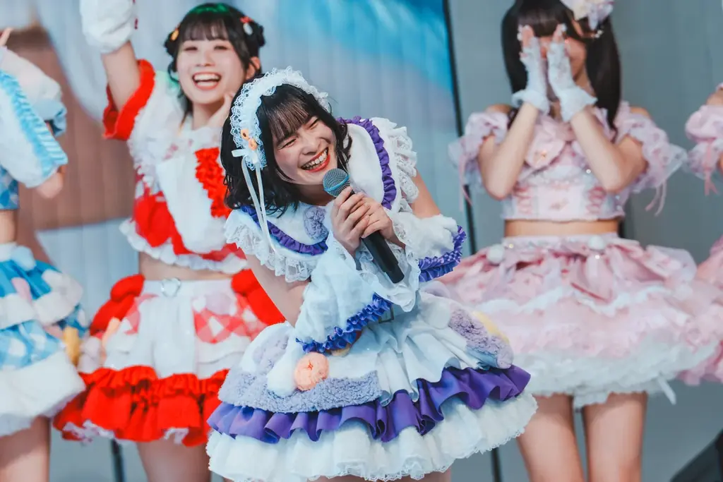 関西のトップアイドル8組がテレビ大阪に集結！“白熱”のステージと“爆笑”のコラボ企画!?アイドルによる放送局占拠の一部始終 画像 13