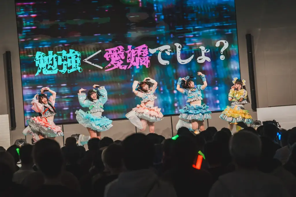 関西のトップアイドル8組がテレビ大阪に集結！“白熱”のステージと“爆笑”のコラボ企画!?アイドルによる放送局占拠の一部始終 画像 21