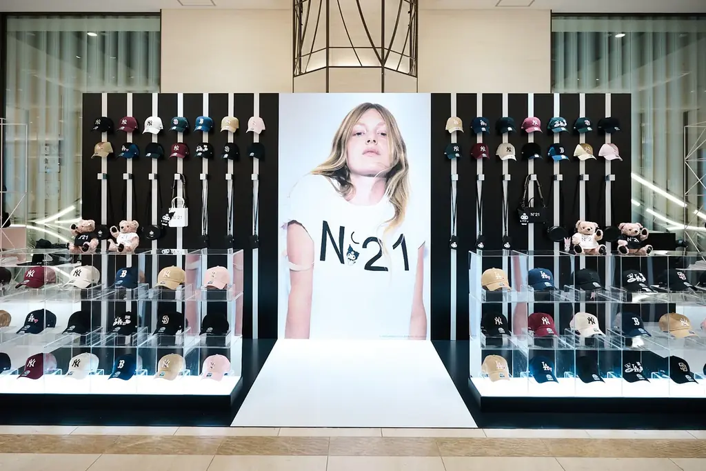 【N21】クロミ、フォーティーセブン、MLBとスペシャルコラボレーション 阪急うめだ本店でポップアップイベントを開催 画像 1