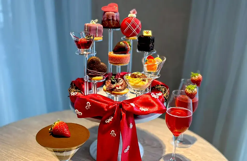 【オリエンタルホテル福岡 博多ステーション】インフルエンサーコラボ アフタヌーンティー第4弾 販売決定！「Amour Rouge Afternoon Tea」（アムール ルージュ アフタヌーンティー） 画像 1