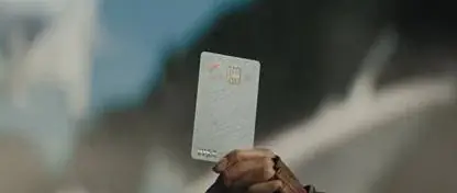 FFGの個人向け新金融サービス「vary」のTV-CMが公開！「バリーお得な革命、はじまる。」井桁弘恵さんが甲冑姿の“革命家“に！「バリーカード登場篇」ほか全３篇、1月19日（月）より順次放送開始 画像 11