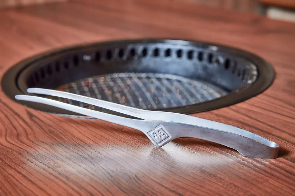 【牛角】6,000円分使える割引券入り！「肉の日福袋」を数量限定で販売 ～割引券・トートバッグ・牛角トングの3点セット～ 画像 6