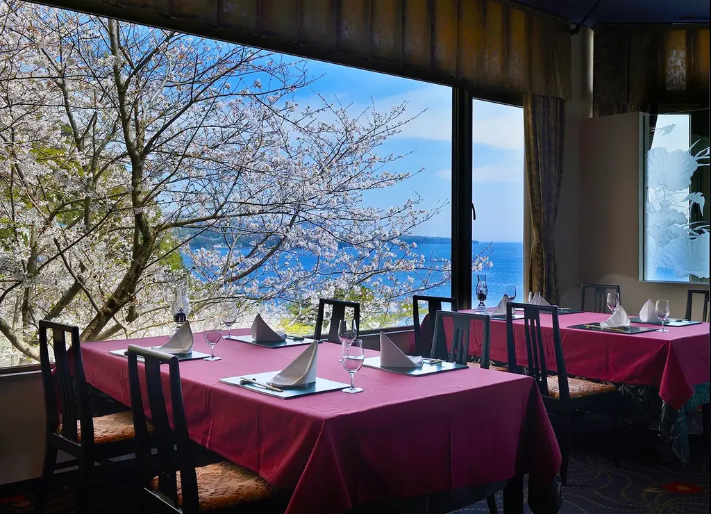 春の伊豆でいちご狩り♪ 大人女子いちご尽くしの休日。とびきり華やぐシャンパンベリー ＆ ときめきの特製いちごパフェ 画像 8