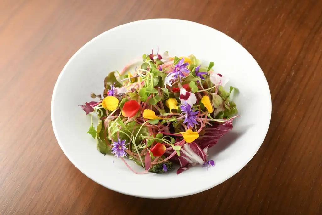 隠れ家フレンチで「ガレット」。『LORE』が新メニュー「ガレットランチ」の販売を開始！ 画像 3