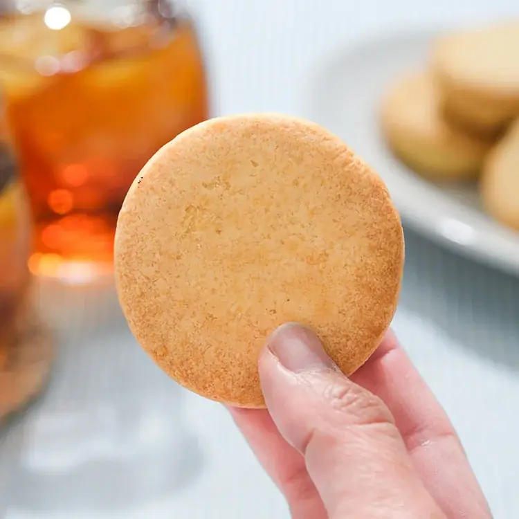 【アップサイクルで美味しく】規格外のドライパイナップルがしっとり食感の焼き菓子に。素材を無駄なく活かす『しっとり仕立てのパイナップルケーキ』をスナックミーオンラインストアで期間限定発売 画像 5