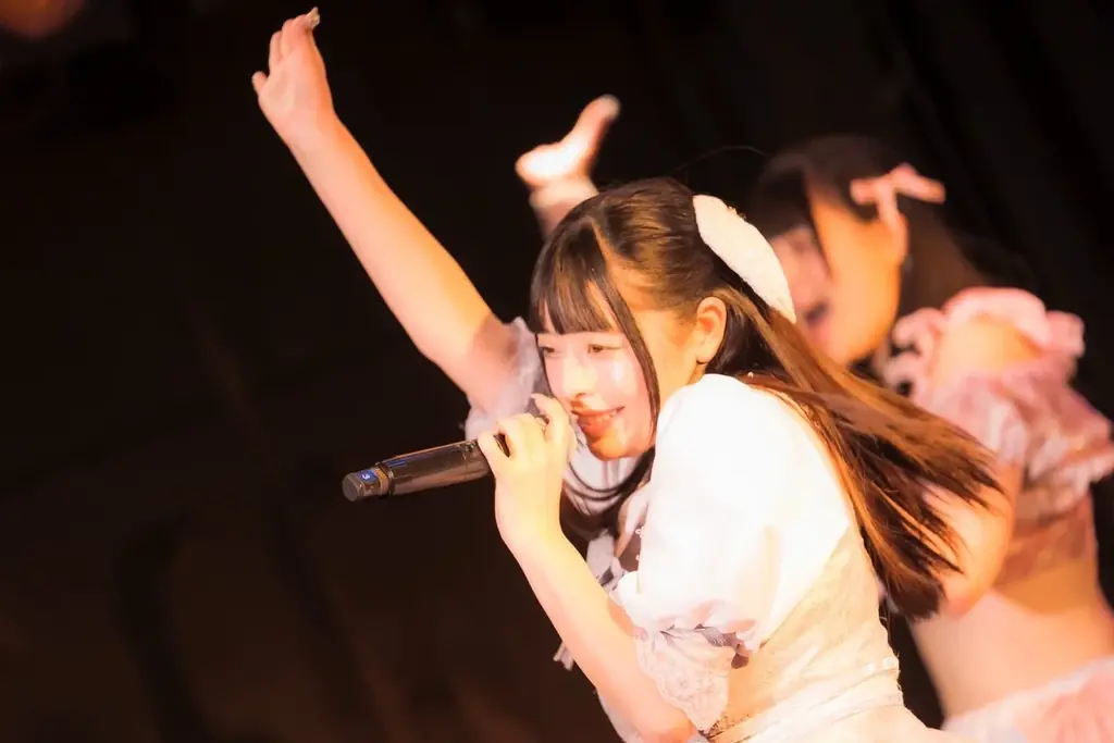 満員御礼！Luna Amour×ばぢゅばぢゅばぢゅぢゅ、お披露目ライブ開催 ― アルバム発売＆全国リリースイベントも発表 画像 6