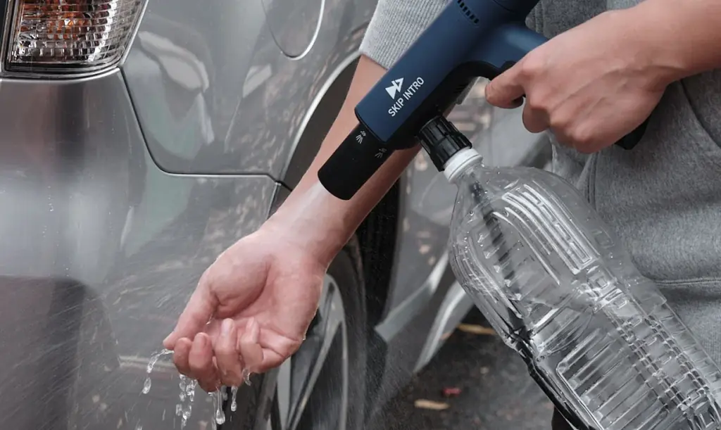 【新発売】高圧洗浄機の常識を超える。“シャワーとしても使える”コンパクトコードレス高圧洗浄機「POWASH™︎」誕生 画像 12