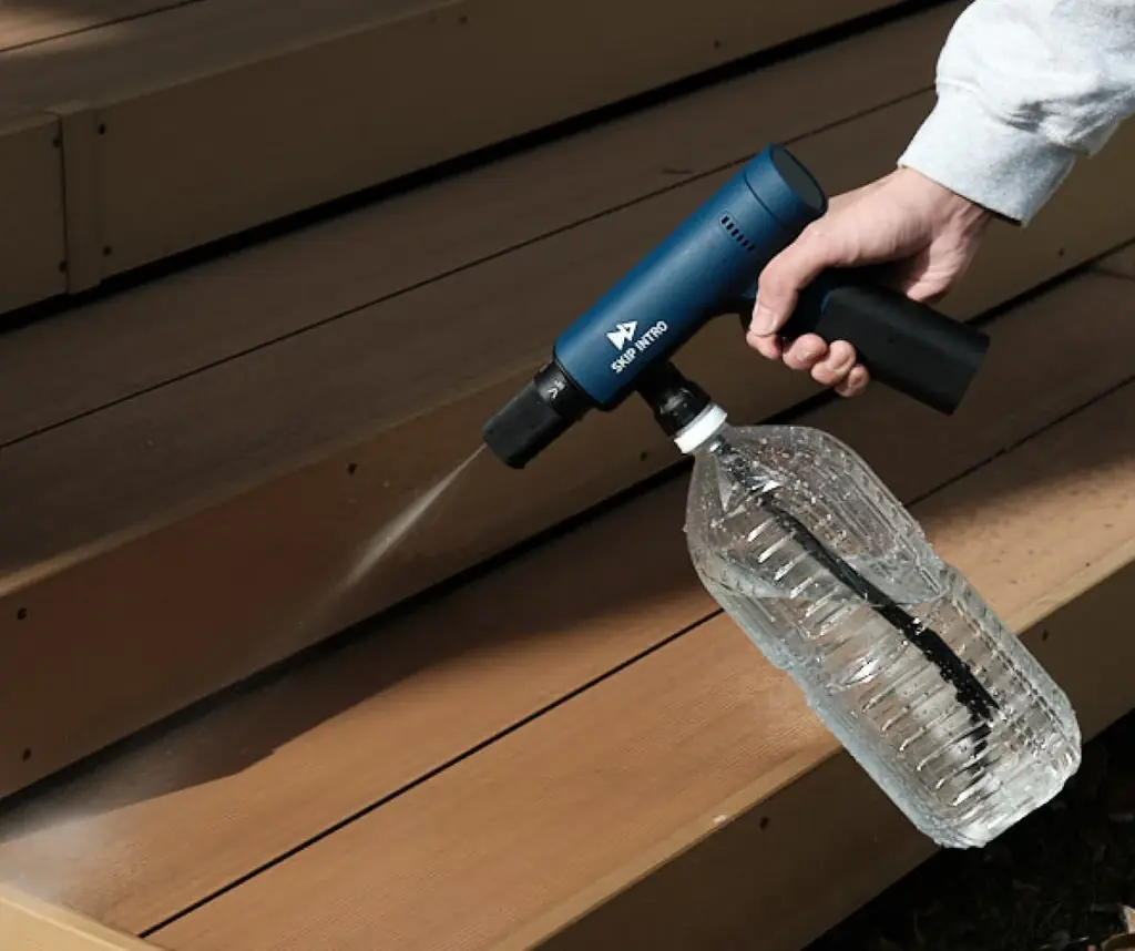 【新発売】高圧洗浄機の常識を超える。“シャワーとしても使える”コンパクトコードレス高圧洗浄機「POWASH™︎」誕生 画像 7