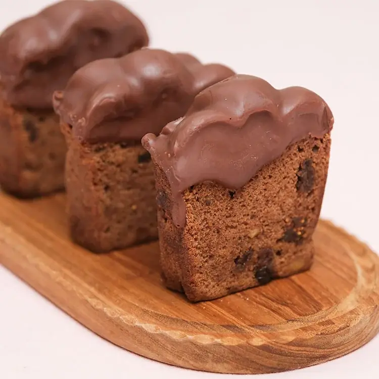 【大人のためのショコラ体験】ラム酒の余韻が心地よい『ラム香るショコラクリームパウンド』をスナックミーオンラインストアで期間限定発売 画像 3