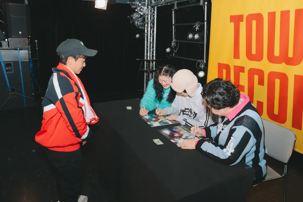 【イベントレポート】MyM 『WARAOZE』アナログ盤発売記念サイン会が開催。サプライズでチョコジローも登場！ 画像 5