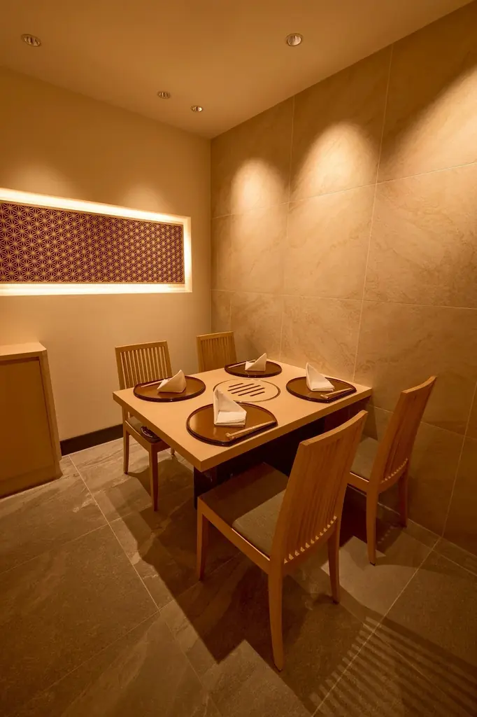 【大阪初上陸】東京「西麻布けんしろう」「うしみつ」「銀座ちかみつ」の系譜を継ぐ“おもてなし焼肉店”の集大成。待望の関西1号店「梅田うしみつ」が2026年1月24日（土）にグランドオープン！ 画像 10