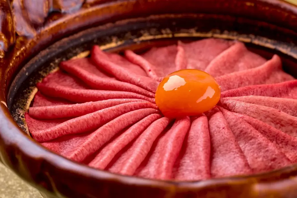 【大阪初上陸】東京「西麻布けんしろう」「うしみつ」「銀座ちかみつ」の系譜を継ぐ“おもてなし焼肉店”の集大成。待望の関西1号店「梅田うしみつ」が2026年1月24日（土）にグランドオープン！ 画像 8