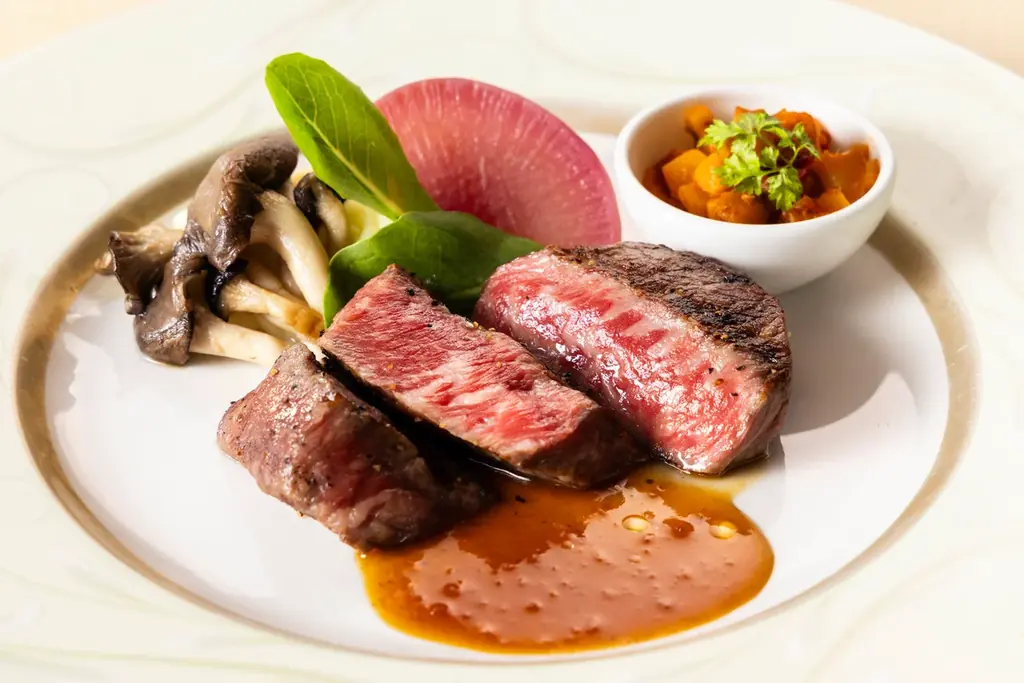 【新宿ワシントンホテル】夜景と融合した大人の空間で 心躍るひとときを・・・「MANHATTAN TABLE」　待望のディナー営業1月19日（月）予約開始、2月1日（日）営業開始 画像 5