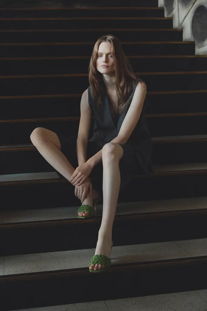 多様化する働く女性のライフシーンに向けたD2Cブランド『uncrave』2026SS展示会を１月21日（水）から４日間、南青山で開催 画像 5