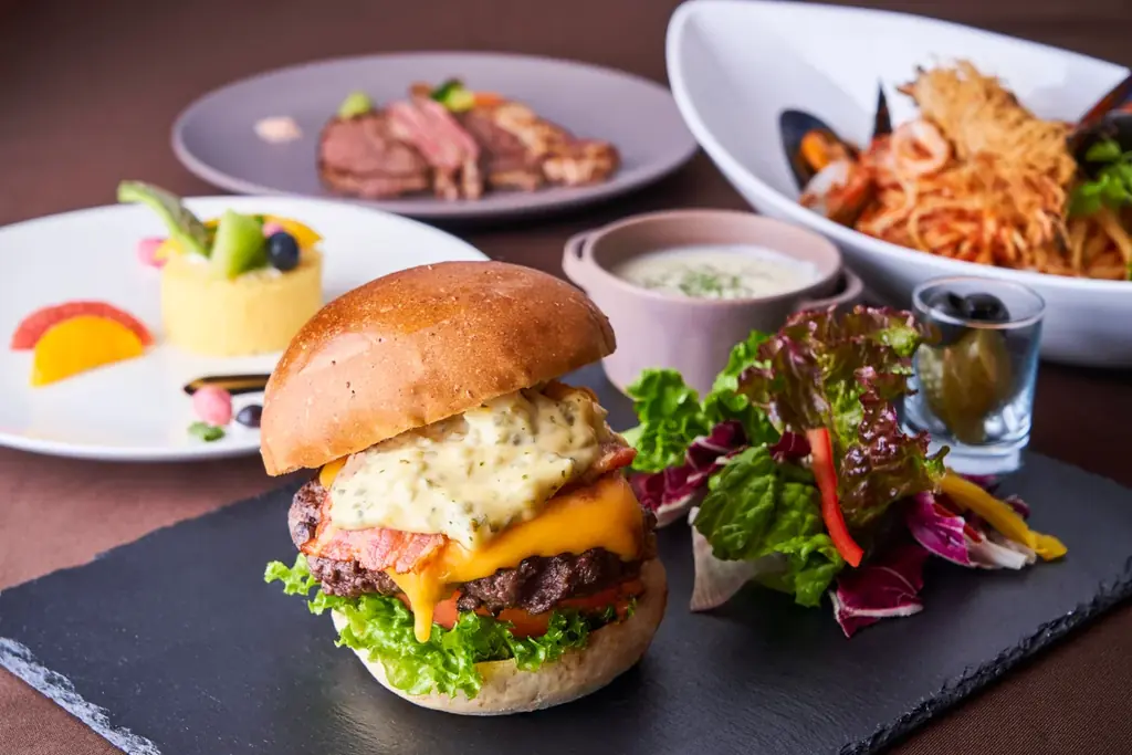 なくなり次第終了！ふわふわ食感「生雪見だいふく」とのコラボデザート「生雪見だいふくと苺の最中仕立て～黒蜜添え～」をランチタイムに期間限定でご提供 / ロッテシティホテル錦糸町 画像 5