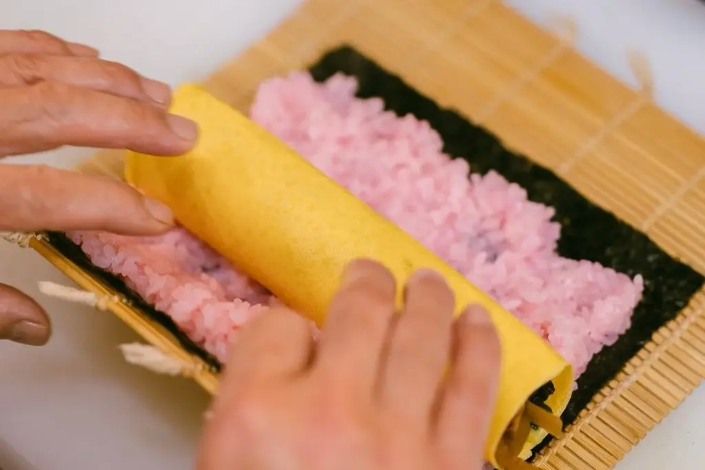 節分当日は数量限定！“すし酒場”が仕込む恵方巻、事前予約受付を開始｜すし酒場 にほんいち 本町店 画像 3