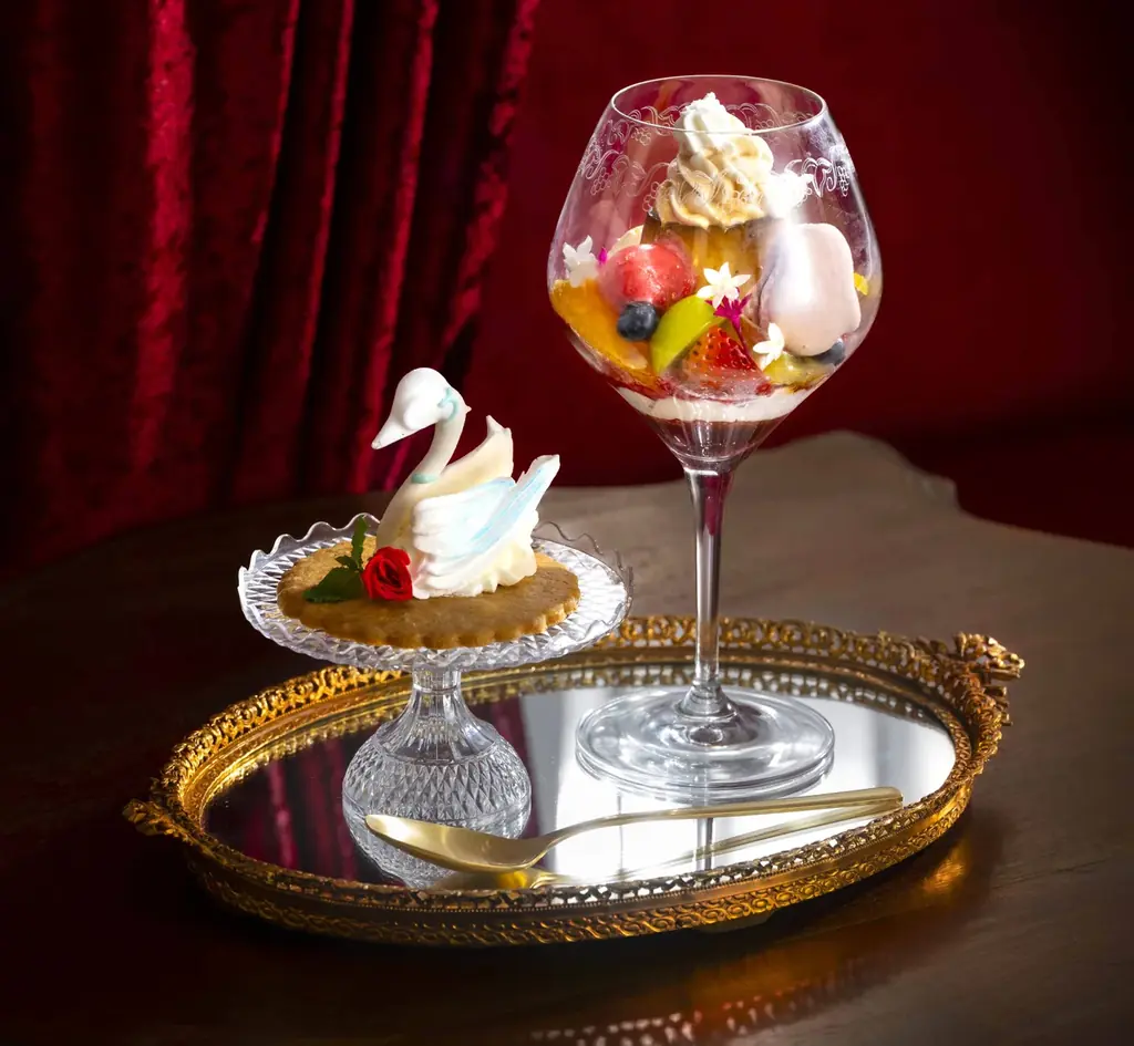 【コロンバン原宿サロン】ロリータファッションの第一人者・青木美沙子さん監修「プリンアラモード エレガンス」を2月1日より提供 画像 2