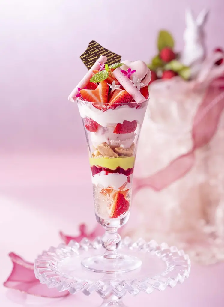 【コロンバン原宿サロン】ロリータファッションの第一人者・青木美沙子さん監修「プリンアラモード エレガンス」を2月1日より提供 画像 4