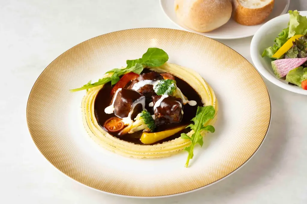 【コロンバン原宿サロン】ロリータファッションの第一人者・青木美沙子さん監修「プリンアラモード エレガンス」を2月1日より提供 画像 7