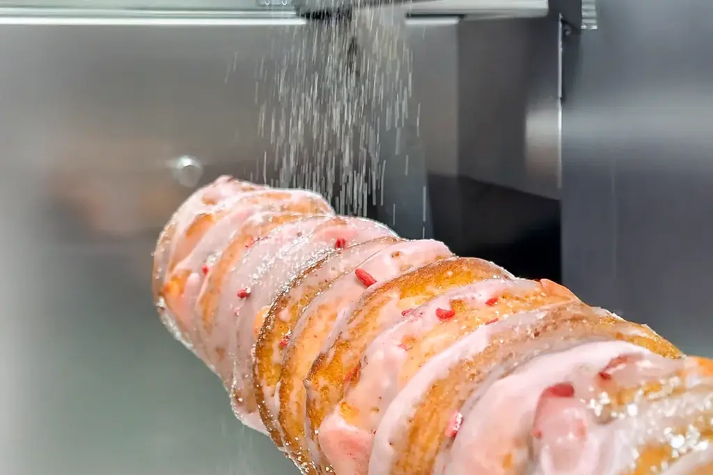 【冬・春限定】これがグルテンフリー!? 福岡県産あまおう苺×千葉県産米粉100％「あまおうブレヴァン」1/22発売 画像 16