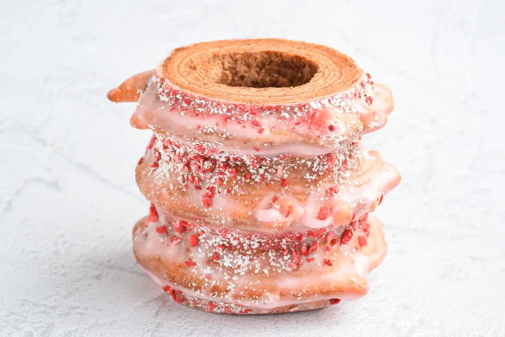 【冬・春限定】これがグルテンフリー!? 福岡県産あまおう苺×千葉県産米粉100％「あまおうブレヴァン」1/22発売 画像 4