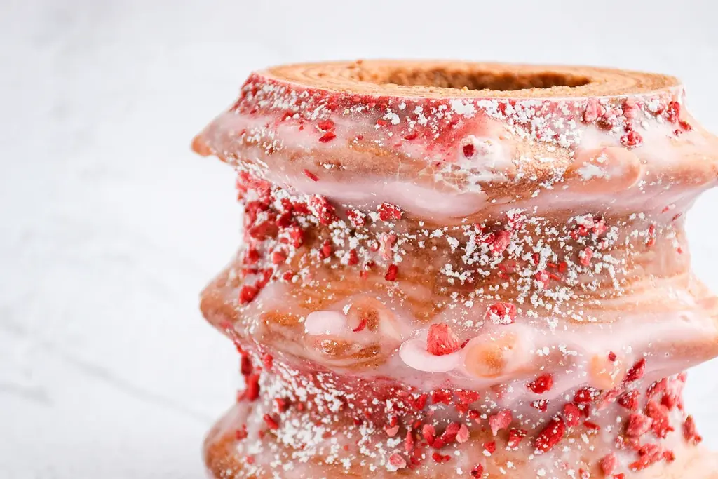 【冬・春限定】これがグルテンフリー!? 福岡県産あまおう苺×千葉県産米粉100％「あまおうブレヴァン」1/22発売 画像 5